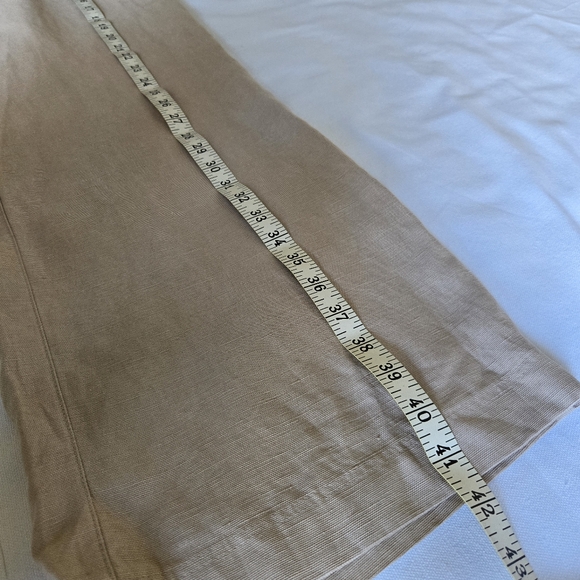 Aritzia Babaton US8 wide-legged trouser pants, tan with a pink undertone - Picture 12 of 12